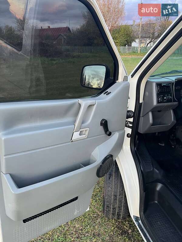 Мінівен Volkswagen Transporter 2001 в Рівному фото 27 Мінівен Volkswagen Transporter 2001 в Рівному
