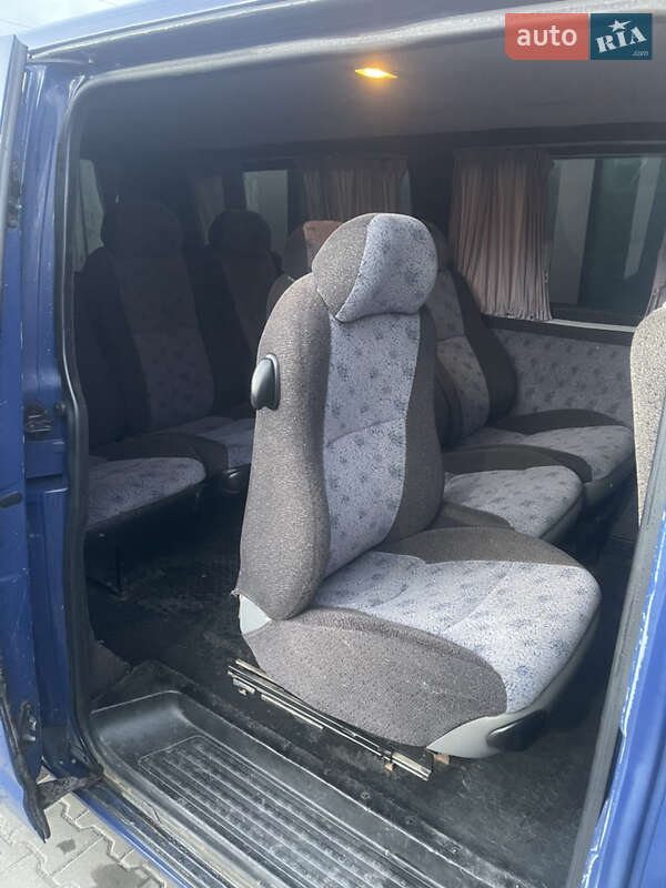Минивэн Volkswagen Transporter 2006 в Киеве