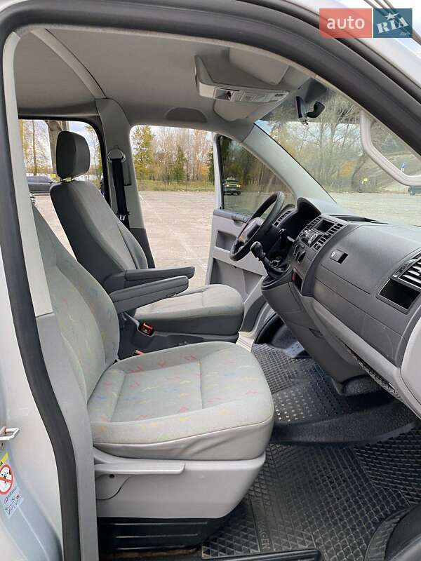 Мінівен Volkswagen Transporter 2006 в Києві фото 11 Мінівен Volkswagen Transporter 2006 в Києві