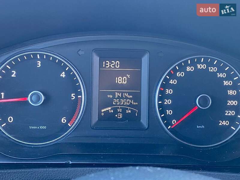 Грузовой фургон Volkswagen Transporter 2013 в Киеве фото 14 Грузовой фургон Volkswagen Transporter 2013 в Киеве