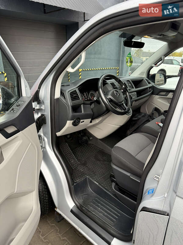 Вантажний фургон Volkswagen Transporter 2018 в Луцьку