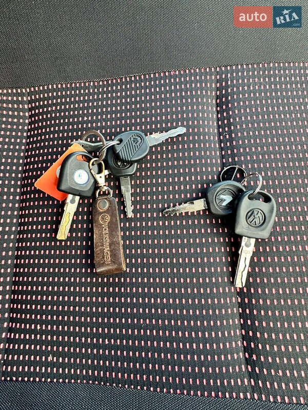 Минивэн Volkswagen Transporter 2001 в Кролевце фото 17 Минивэн Volkswagen Transporter 2001 в Кролевце