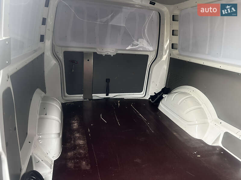 Вантажний фургон Volkswagen Transporter 2020 в Дубні фото 38 Вантажний фургон Volkswagen Transporter 2020 в Дубні