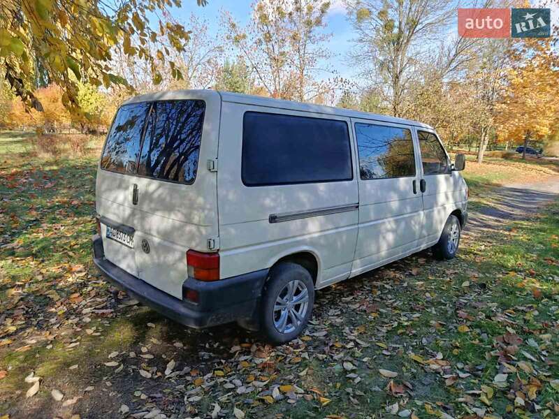 Минивэн Volkswagen Transporter 2001 в Березному