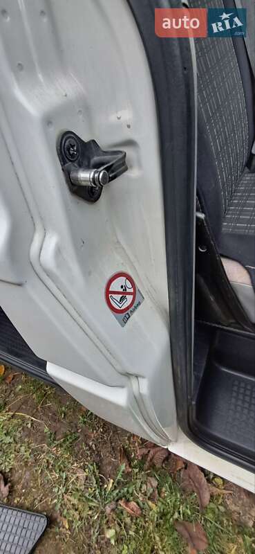 Минивэн Volkswagen Transporter 2002 в Журавном фото 14 Минивэн Volkswagen Transporter 2002 в Журавном