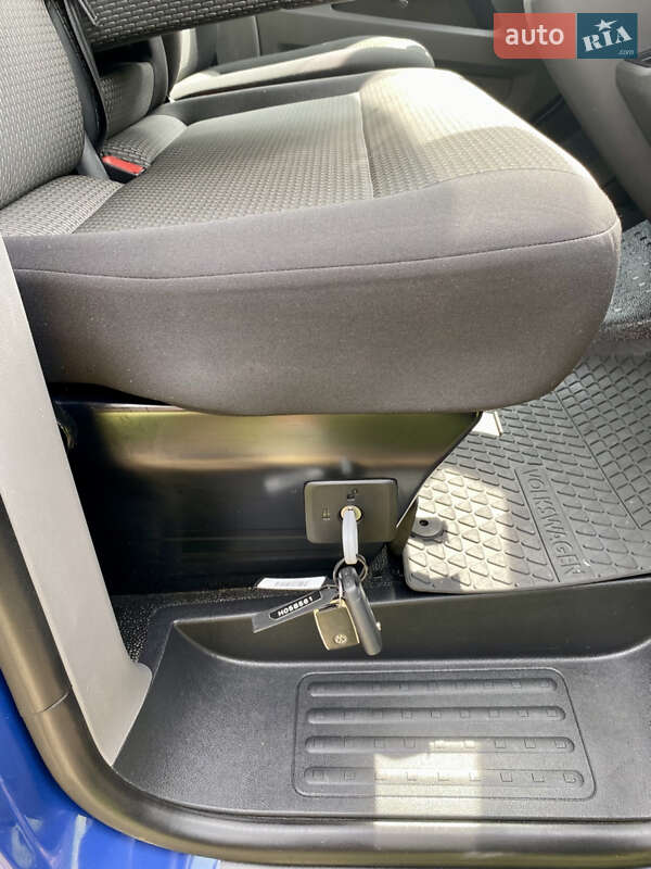 Вантажний фургон Volkswagen Transporter 2021 в Києві фото 53 Вантажний фургон Volkswagen Transporter 2021 в Києві