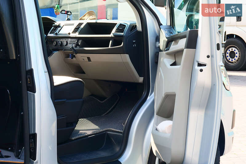 Грузовой фургон Volkswagen Transporter 2018 в Киеве