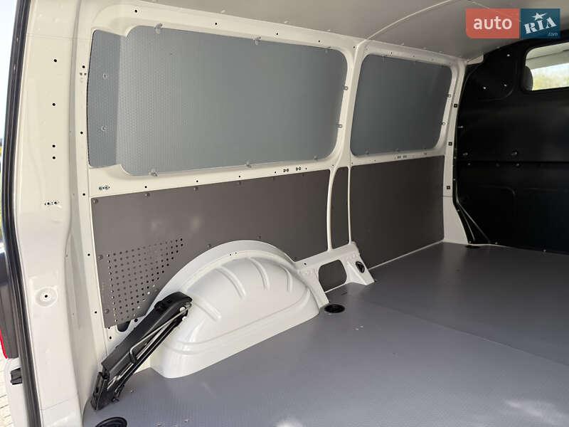 Вантажний фургон Volkswagen Transporter 2021 в Києві