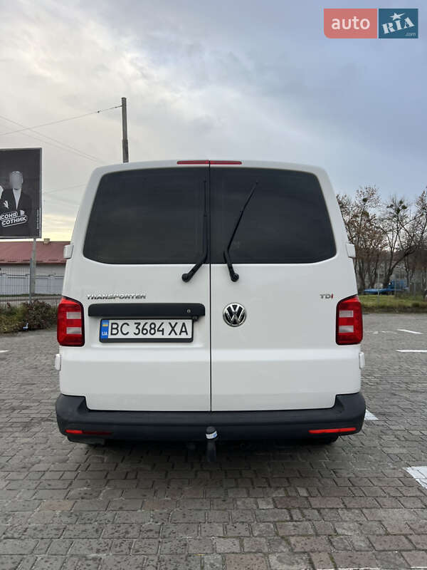 Мінівен Volkswagen Transporter 2017 в Львові