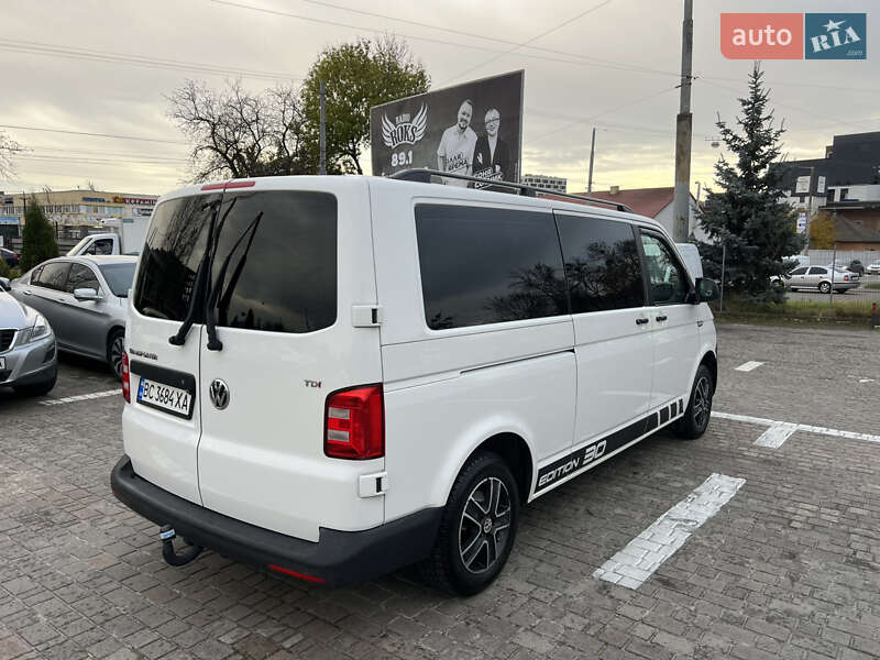Мінівен Volkswagen Transporter 2017 в Львові