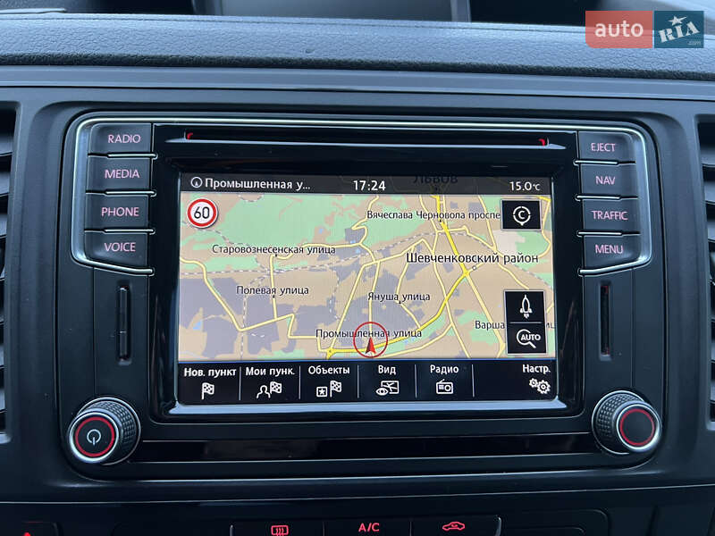 Мінівен Volkswagen Transporter 2017 в Львові