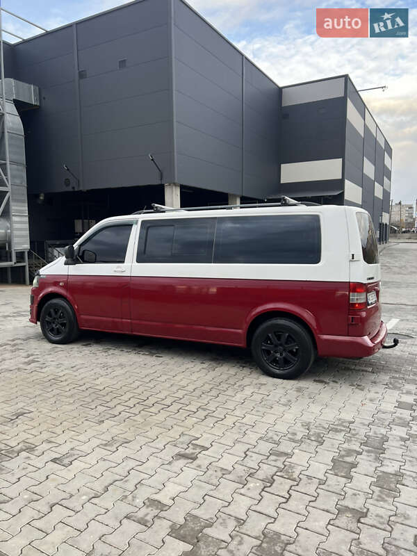 Минивэн Volkswagen Transporter 2010 в Калуше