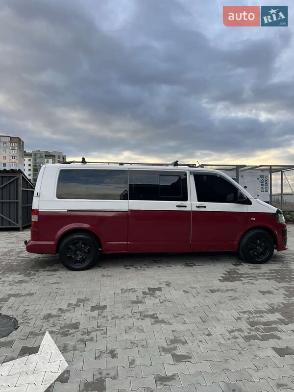 Минивэн Volkswagen Transporter 2010 в Калуше