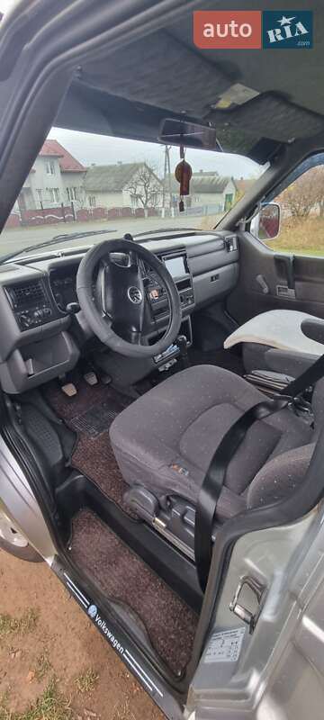 Минивэн Volkswagen Transporter 2001 в Черновцах