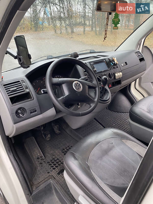 Мінівен Volkswagen Transporter 2005 в Умані