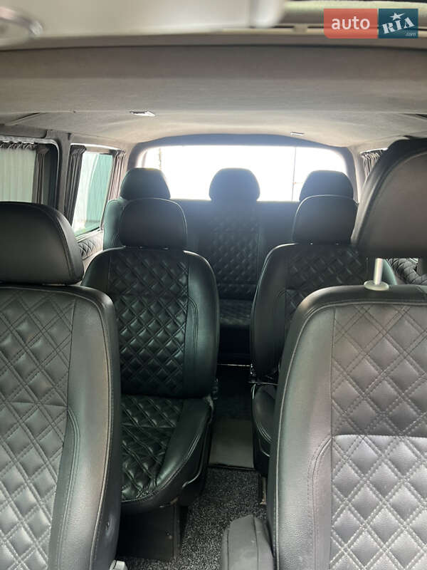 Мінівен Volkswagen Transporter 2012 в Черкасах