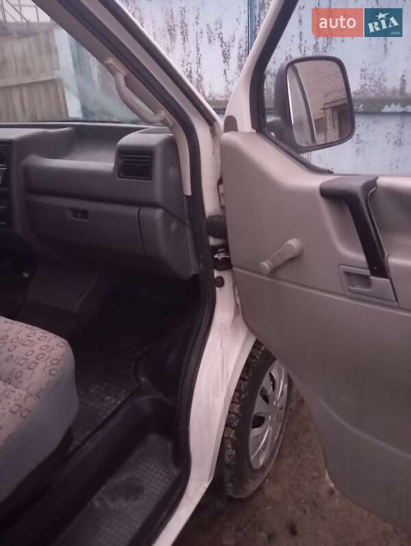 Мінівен Volkswagen Transporter 1996 в Броварах