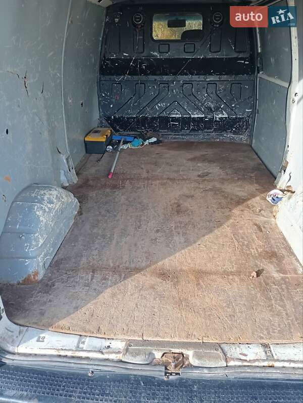 Грузовой фургон Volkswagen Transporter 2002 в Киеве фото 5 Грузовой фургон Volkswagen Transporter 2002 в Киеве