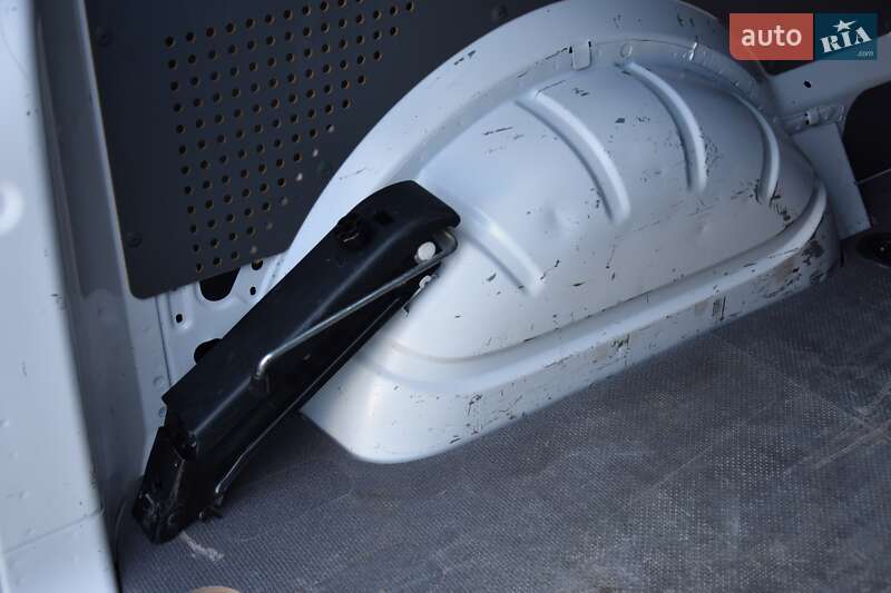 Мікроавтобус вантажний (до 3,5т) Volkswagen Transporter 2022 в Львові фото 76 Мікроавтобус вантажний (до 3,5т) Volkswagen Transporter 2022 в Львові