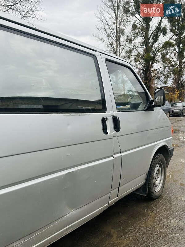 Вантажний фургон Volkswagen Transporter 1991 в Луцьку