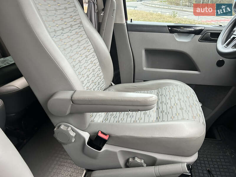 Вантажопасажирський фургон Volkswagen Transporter 2005 в Києві фото 29 Вантажопасажирський фургон Volkswagen Transporter 2005 в Києві