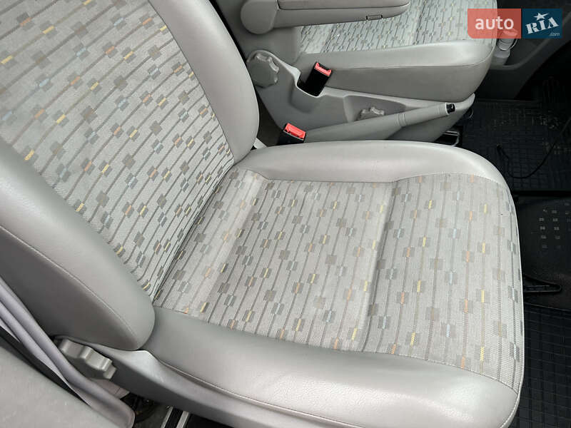 Вантажопасажирський фургон Volkswagen Transporter 2005 в Києві фото 30 Вантажопасажирський фургон Volkswagen Transporter 2005 в Києві