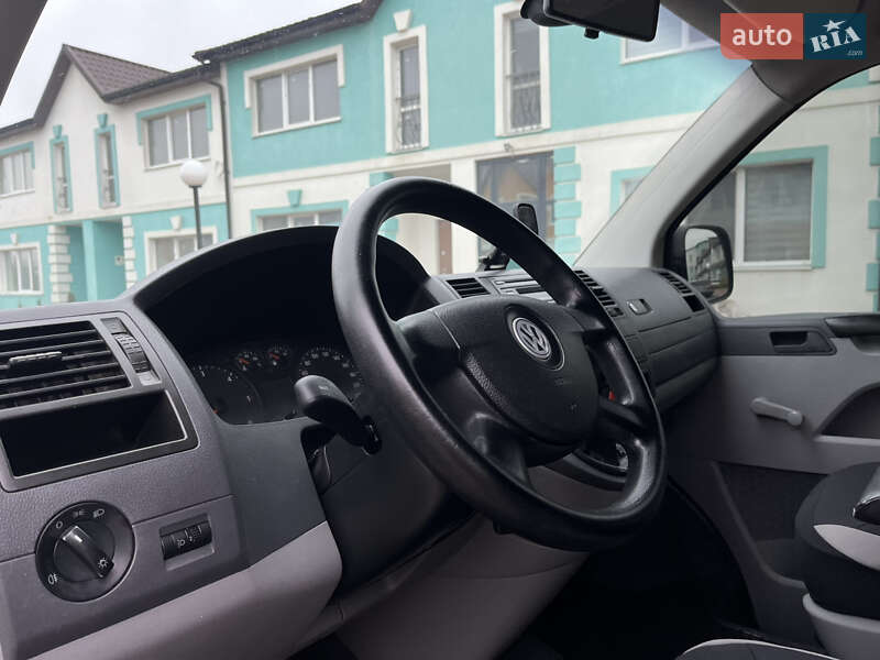 Вантажний фургон Volkswagen Transporter 2007 в Кам'янець-Подільському фото 40 Вантажний фургон Volkswagen Transporter 2007 в Кам'янець-Подільському