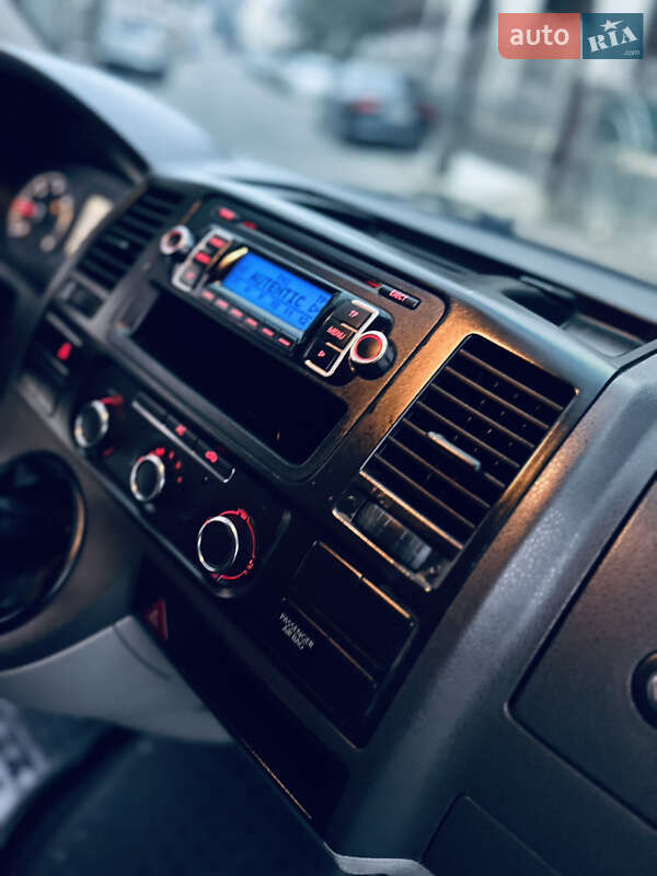 Мінівен Volkswagen Transporter 2010 в Тячеві фото 10 Мінівен Volkswagen Transporter 2010 в Тячеві