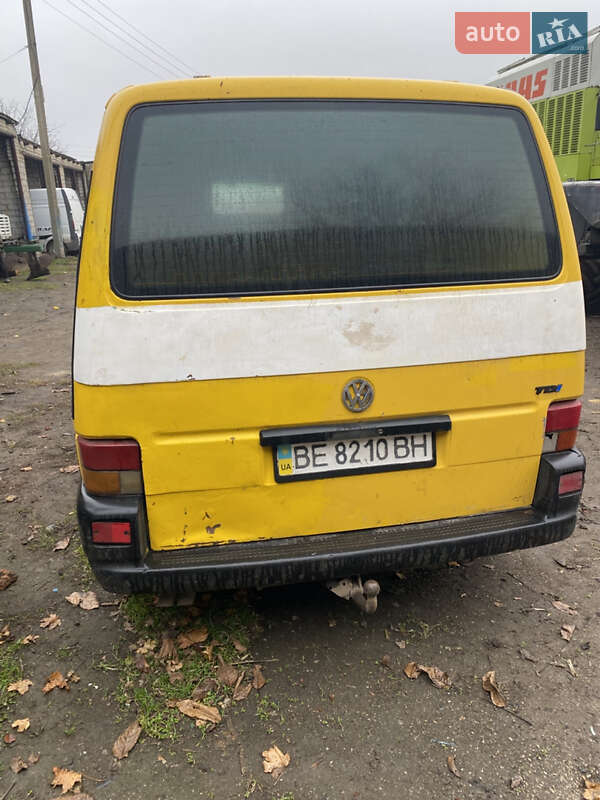 Вантажний фургон Volkswagen Transporter 2001 в Первомайську