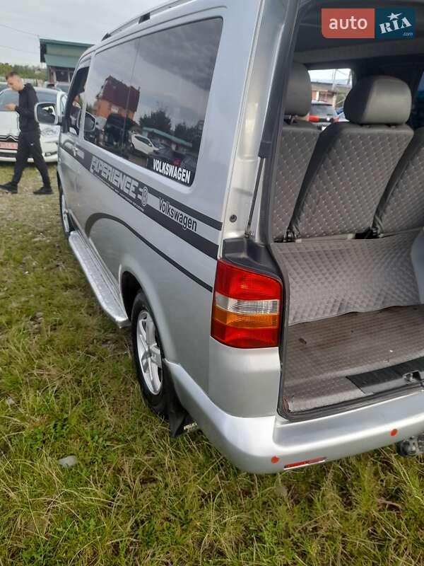 Мінівен Volkswagen Transporter 2005 в Івано-Франківську