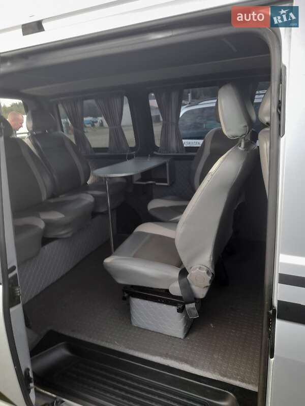 Мінівен Volkswagen Transporter 2005 в Івано-Франківську