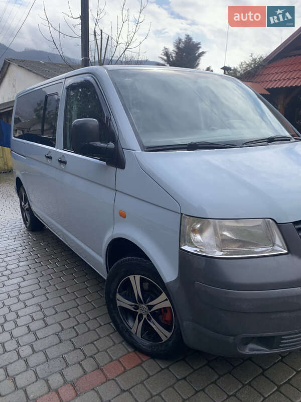 Мінівен Volkswagen Transporter 2003 в Сваляві