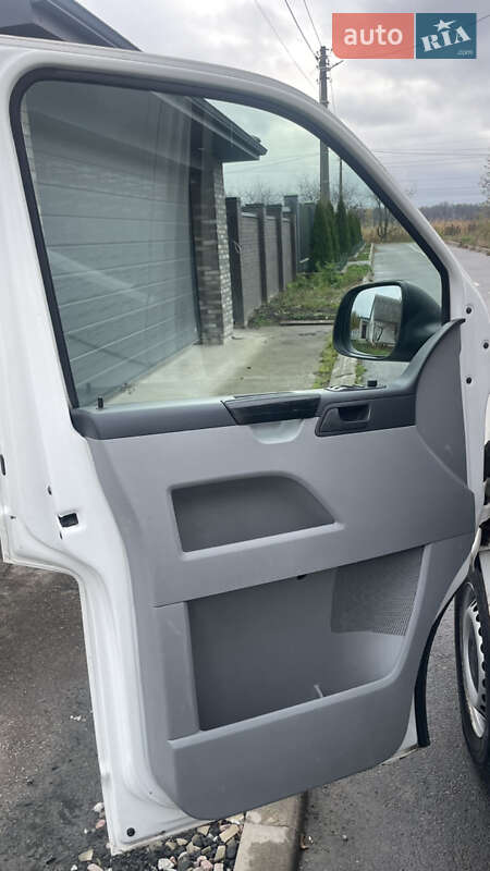 Мікроавтобус вантажний (до 3,5т) Volkswagen Transporter 2014 в Києві фото 9 Мікроавтобус вантажний (до 3,5т) Volkswagen Transporter 2014 в Києві