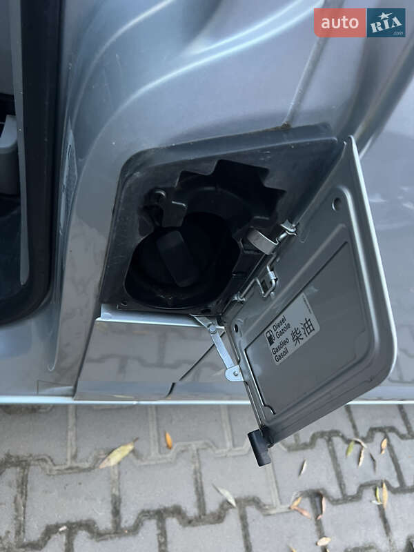 Минивэн Volkswagen Transporter 2005 в Киеве