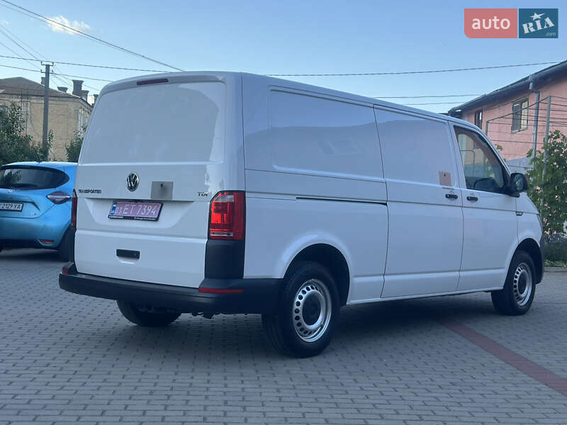 Грузовой фургон Volkswagen Transporter 2017 в Дубно