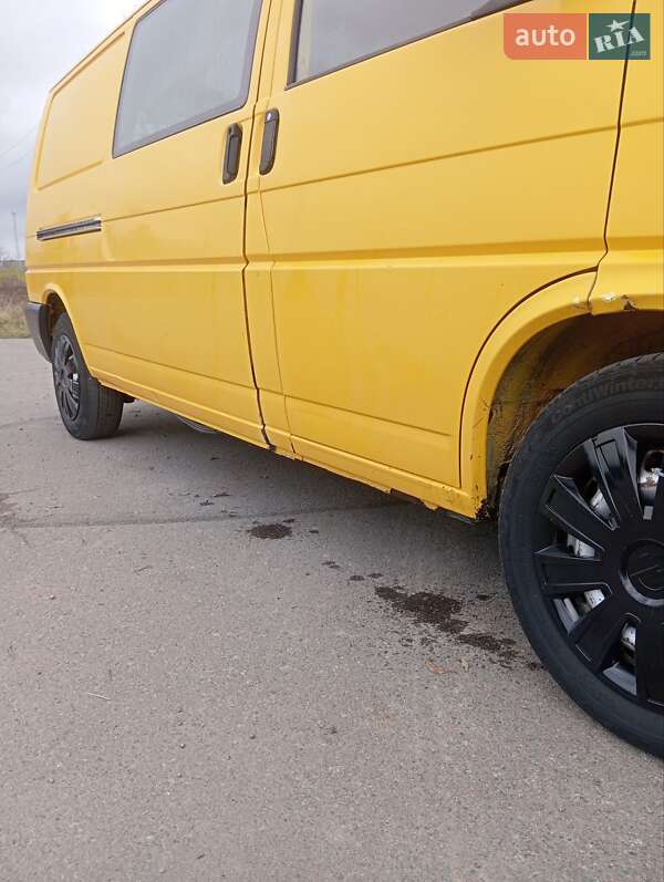 Вантажний фургон Volkswagen Transporter 2001 в Калуші фото 9 Вантажний фургон Volkswagen Transporter 2001 в Калуші