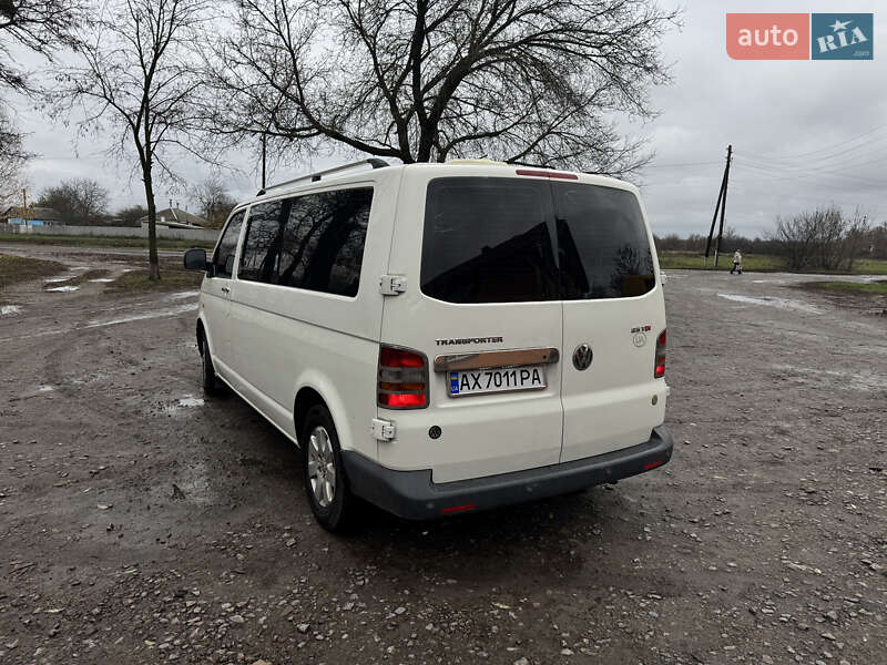 Мінівен Volkswagen Transporter 2005 в Валках