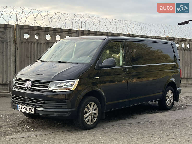 Вантажний фургон Volkswagen Transporter 2017 в Києві