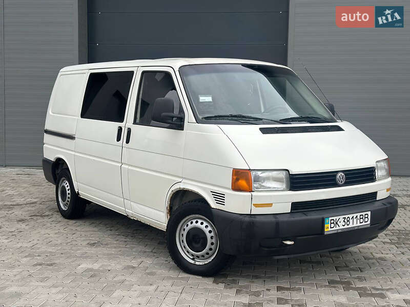 Мінівен Volkswagen Transporter 1998 в Сарнах