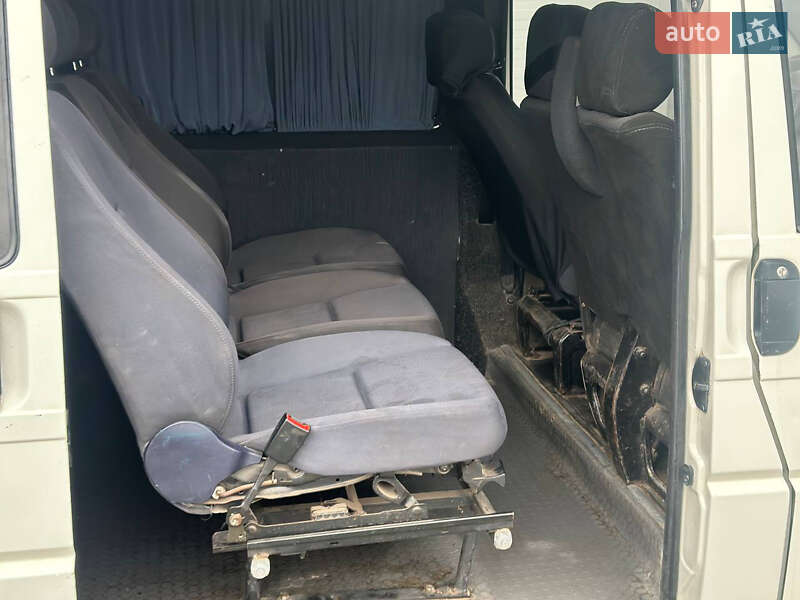 Мінівен Volkswagen Transporter 1998 в Сарнах