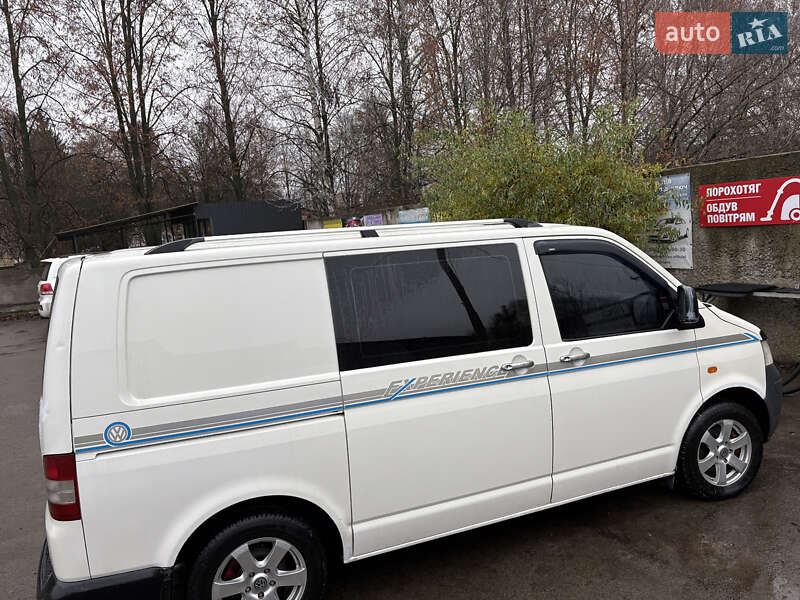 Вантажопасажирський фургон Volkswagen Transporter 2003 в Бурині фото 6 Вантажопасажирський фургон Volkswagen Transporter 2003 в Бурині