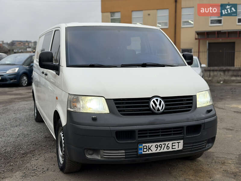 Мінівен Volkswagen Transporter 2005 в Рівному фото 16 Мінівен Volkswagen Transporter 2005 в Рівному