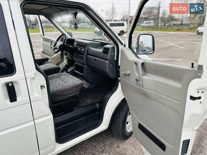 Минивэн Volkswagen Transporter 2000 в Житомире фото 16 Минивэн Volkswagen Transporter 2000 в Житомире