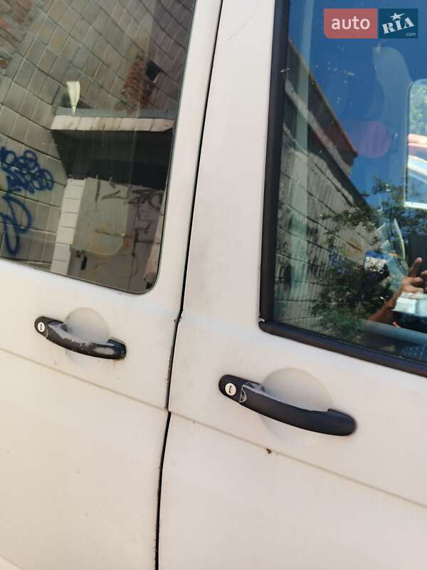 Минивэн Volkswagen Transporter 2004 в Киеве фото 7 Минивэн Volkswagen Transporter 2004 в Киеве