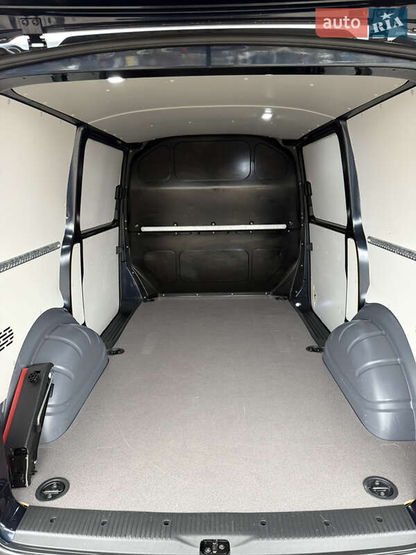 Вантажний фургон Volkswagen Transporter 2021 в Києві фото 143 Вантажний фургон Volkswagen Transporter 2021 в Києві
