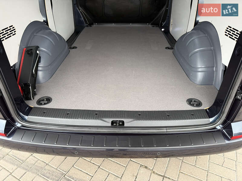 Вантажний фургон Volkswagen Transporter 2021 в Києві фото 142 Вантажний фургон Volkswagen Transporter 2021 в Києві