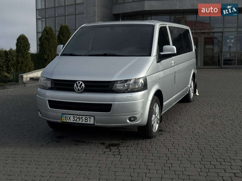Мінівен Volkswagen Transporter 2010 в Хмельницькому