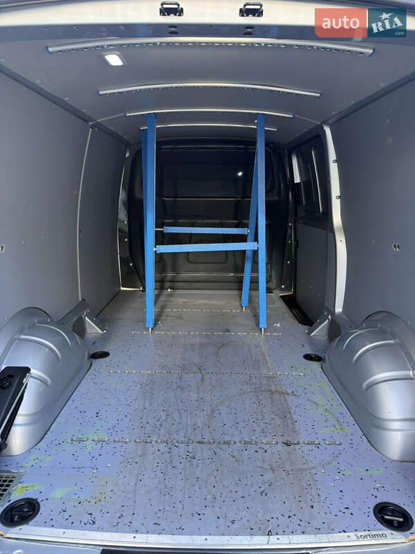 Вантажний фургон Volkswagen Transporter 2021 в Луцьку