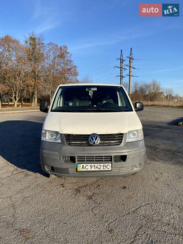 Минивэн Volkswagen Transporter 2004 в Владимире