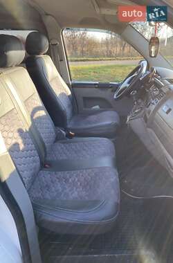 Минивэн Volkswagen Transporter 2004 в Владимире